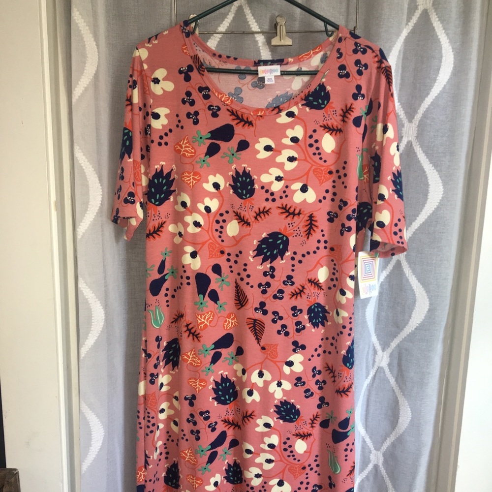Pink floral Carly